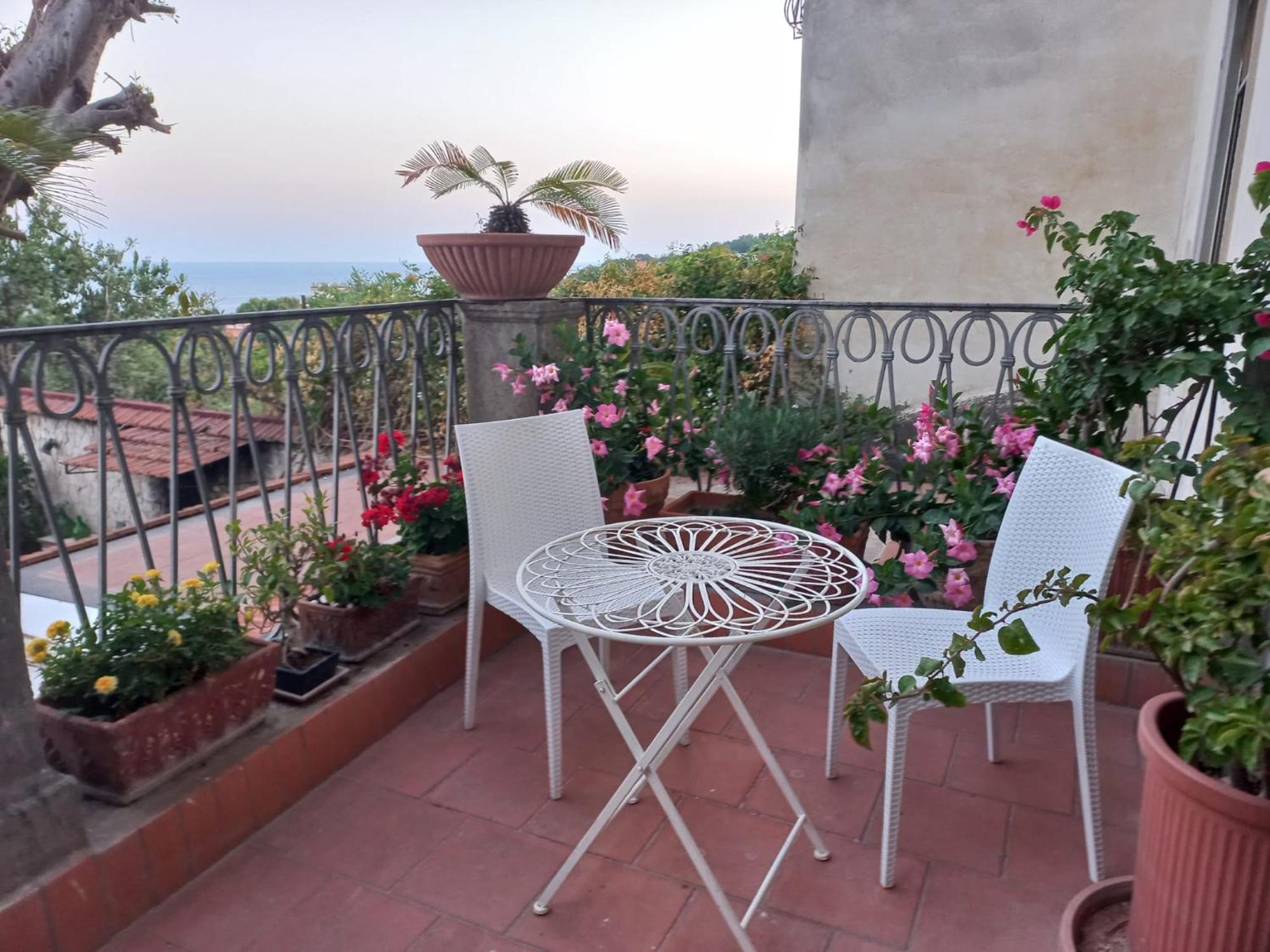 La Suite Del Giardino Неаполь Экстерьер фото